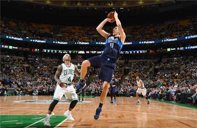 中的表现愈 中的表现愈